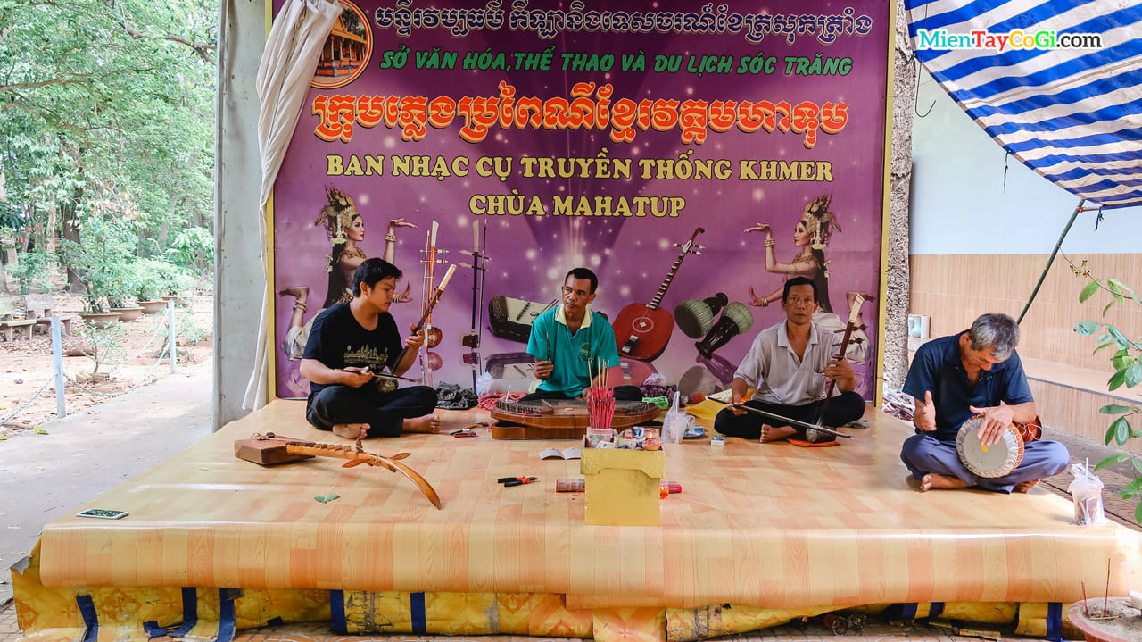 Ban nhạc cụ truyền thống Khmer chùa Mahatup - chùa Dơi