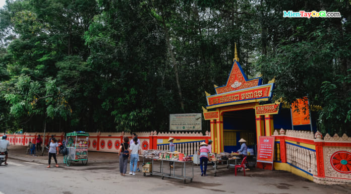 12 Địa Điểm Du Lịch Sóc Trăng thu hút nhiều khách du lịch ghé thăm nhất Chùa Dơi