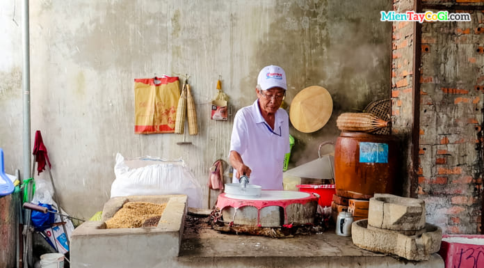 Lò hủ tiếu Cần Thơ | Truyền thống với 44 năm | Cách đi | Độc đáo Pizza Lò hủ tiếu Sông Quê Cần Thơ