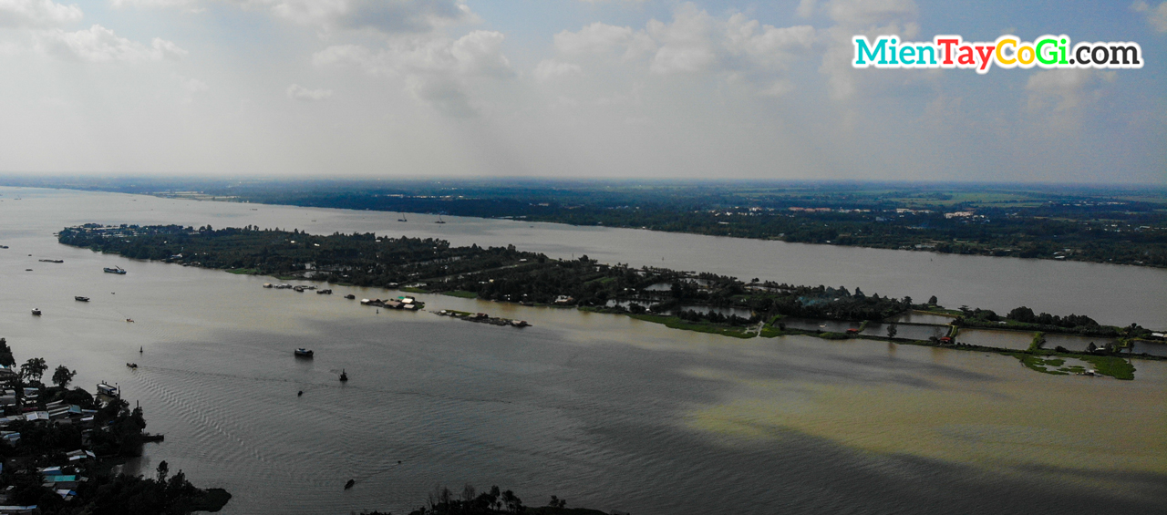 Son Islet viewed from above