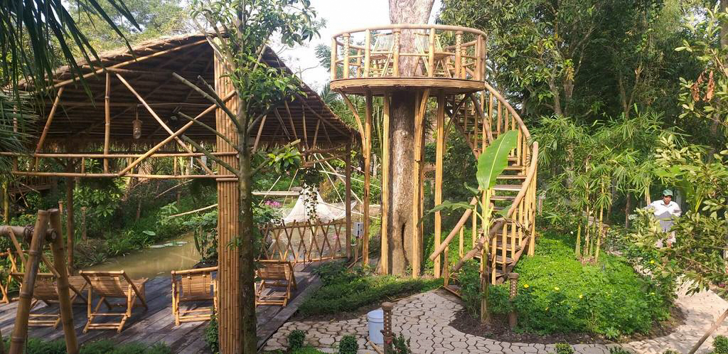 Tháp cao quan sát ở Bamboo Eco Village homestay