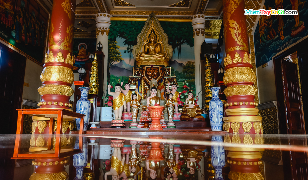 Điện thờ hậu điện tầng 2 chùa khmer bờ hồ Xáng Thổi