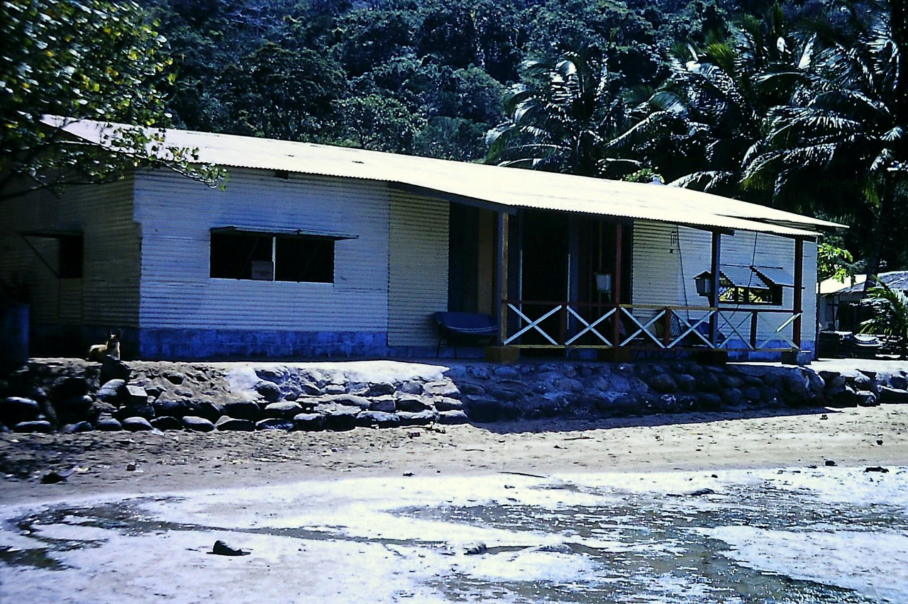 Một căn nhà ven biển ở đảo Hòn Khoai - Cà Mau năm 1968