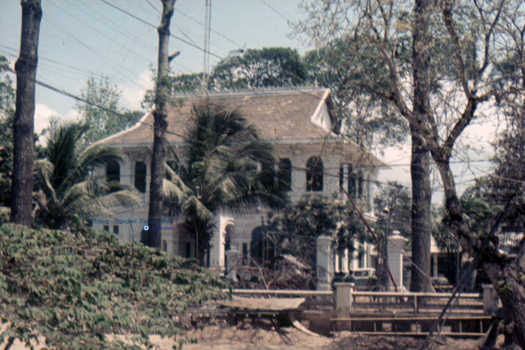 HQ Vĩnh Bình năm 1968 nay là đường Lê Thánh Tôn phường 2 TP. Trà Vinh (Đối diện Công viên Trà Vinh)