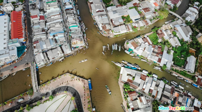 Hình ảnh Ngã Năm Sóc Trăng | Bộ sưu tập Flycam Khung cảnh ghe thuyền neo đậu ở sông Ngã Năm