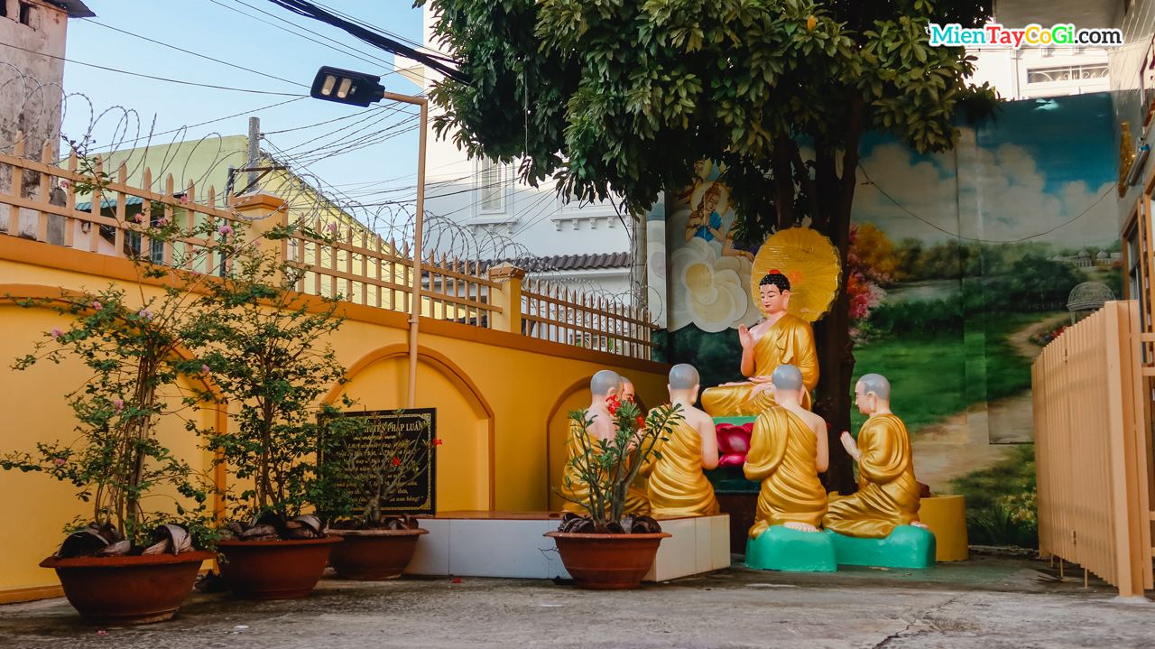 Mô phỏng khung cảnh Phật giảng đạo 5 vị Trần Kiều Như