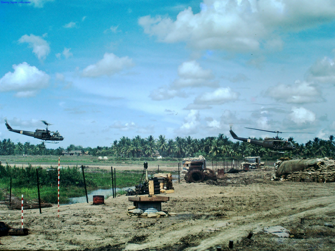 Trực thăng bay qua căn cứ ở Bình Phước - Long An tháng 6 năm 1967 | Photo by Fletcher Clyde