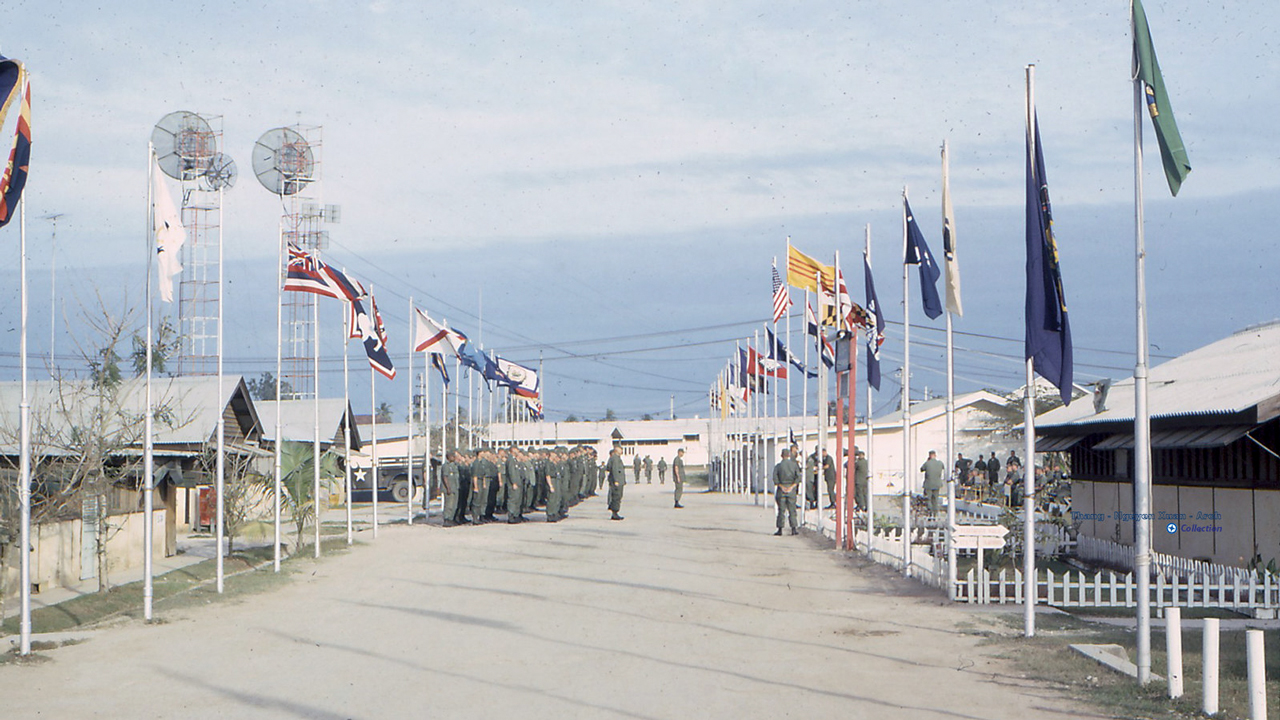 Duyệt binh bên trong phi trường Vĩnh Long năm 1967 - 1968
