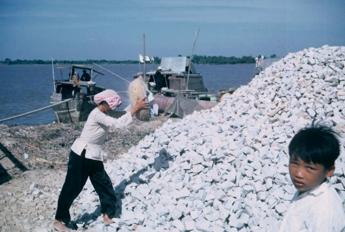 Chất đá làm công trình ven biển Vĩnh Long năm 1967 - 1970 | Photo by Aldridge Gallery