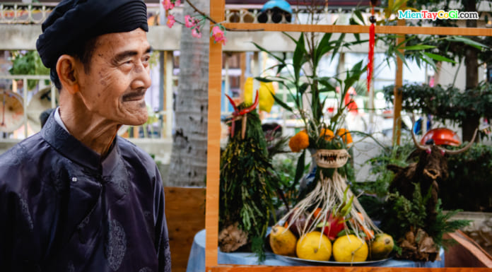 Phố Ông Đồ Cần Thơ 2021 ở đâu | Có gì HOT | Hình ảnh | Thông tin A-Z Ông đồ xưa với trang phục truyền thống áo dài khăn đóng