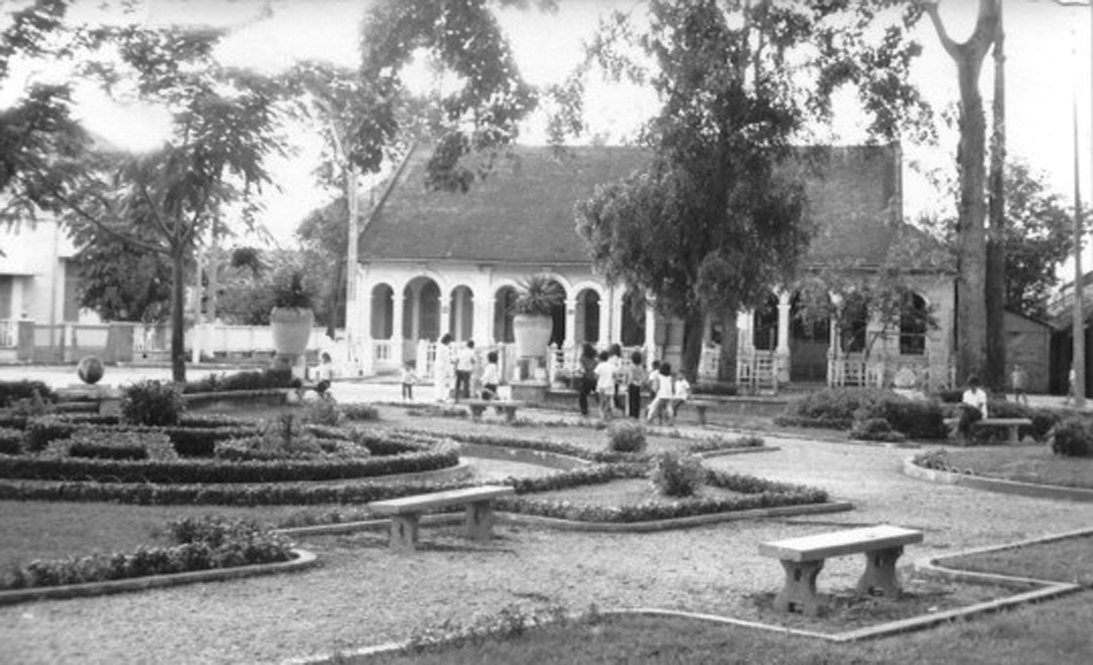 Một công viên nhỏ ở trung tâm thành phố Cần Thơ năm 1965