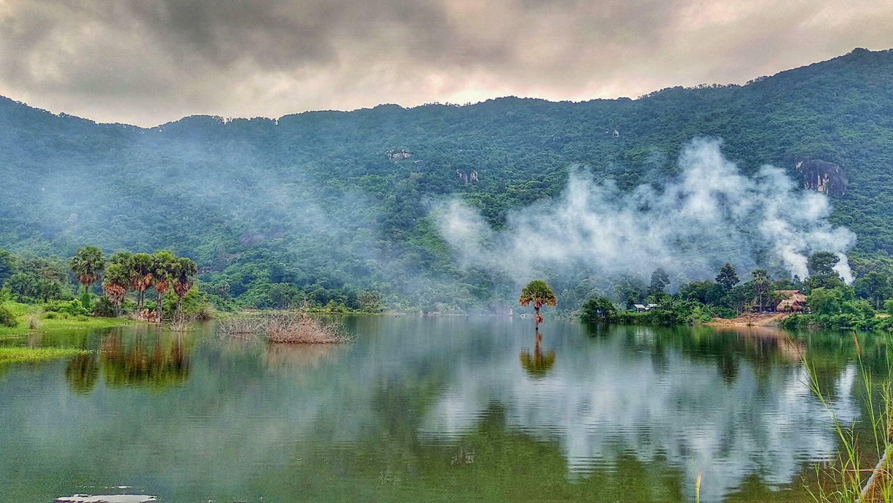 Hồ Ô Thum Tri Tôn An Giang | Khám phá món Gà Đốt Trứ Danh